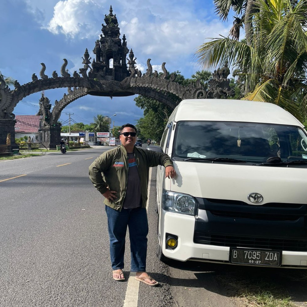 Sewa HIACE Kebumen